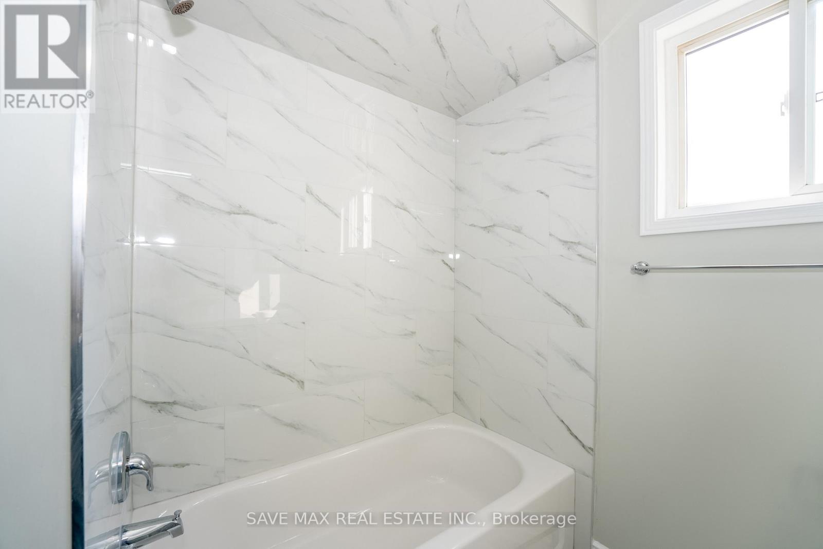 33 Heathwood Drive, Brampton, Ontario  L7A 1Y6 - Photo 24 - W12427966