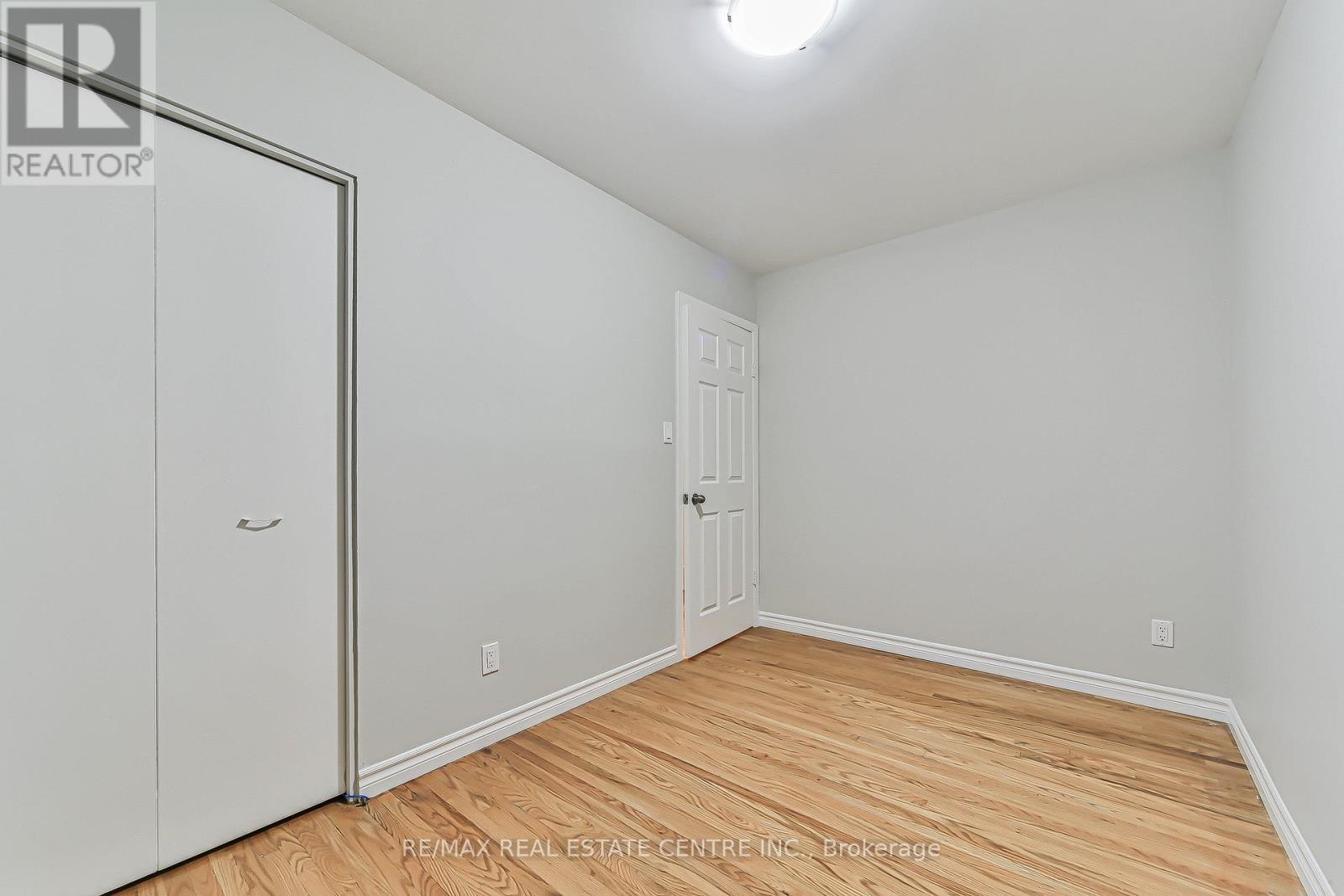 17 Shirley Street, Orangeville, Ontario  L9W 2T3 - Photo 19 - W12423422