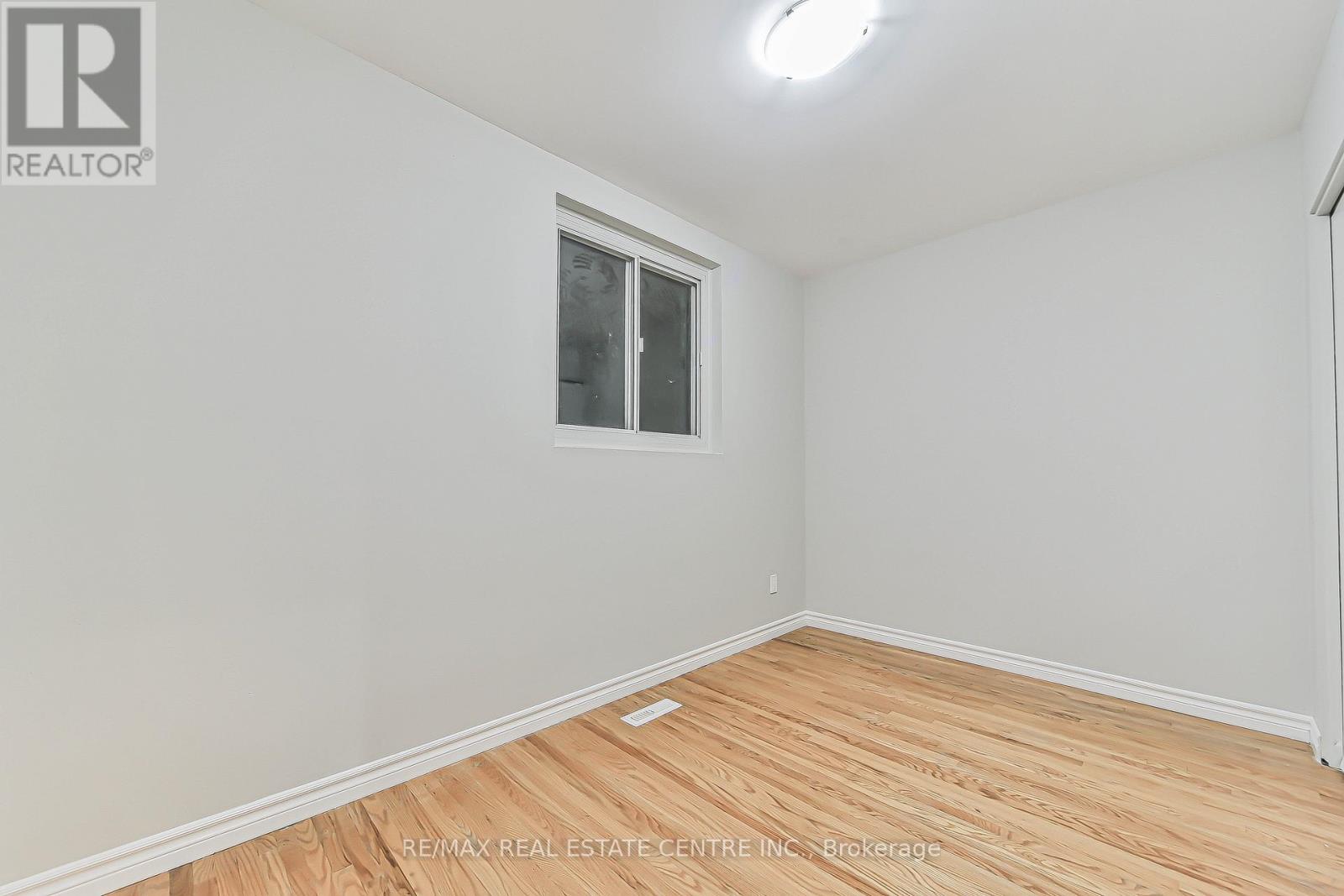 17 Shirley Street, Orangeville, Ontario  L9W 2T3 - Photo 18 - W12423422