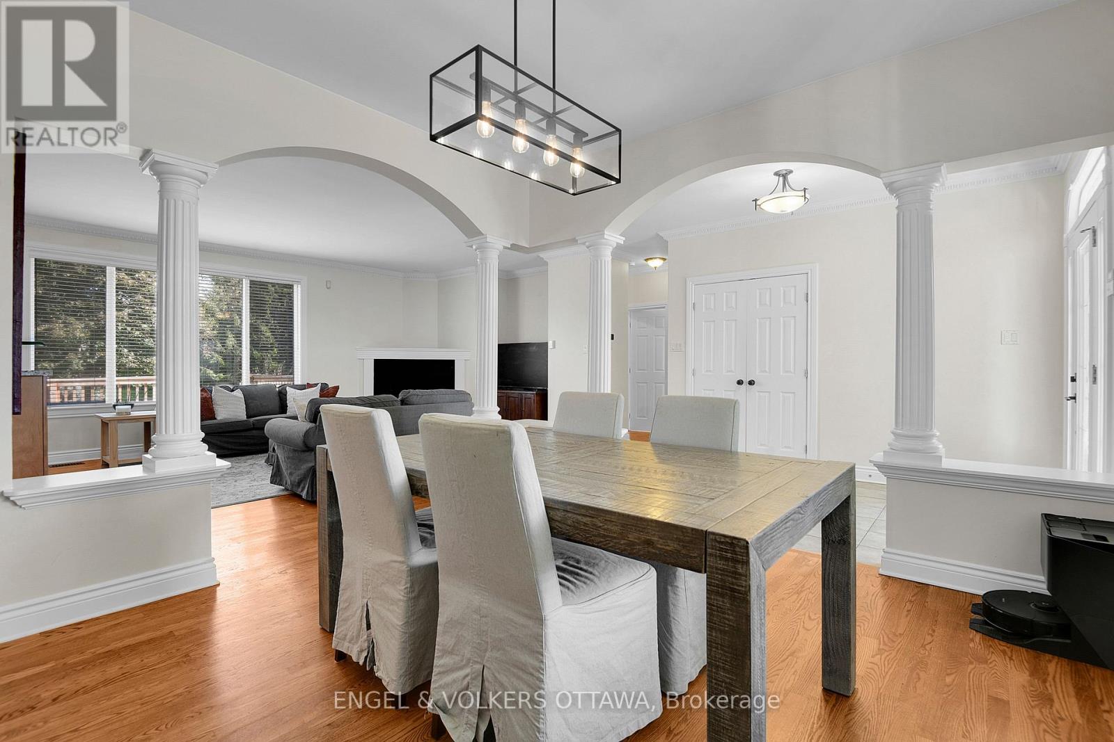 1491 Stableview Way, Ottawa, Ontario  K4P 1P2 - Photo 6 - X12426431