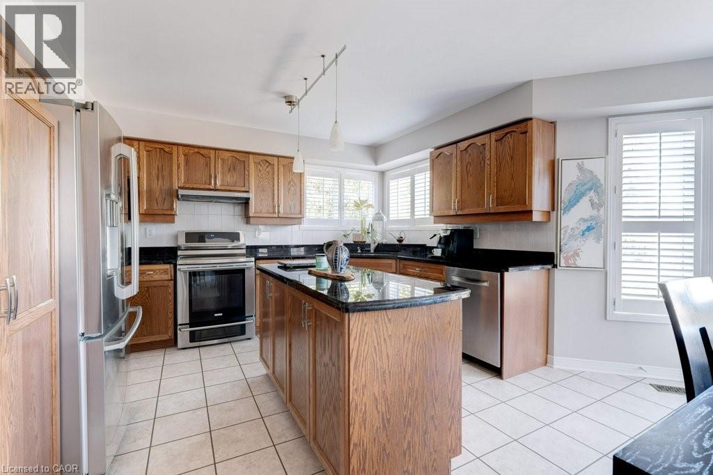 2109 Berwick Drive, Burlington, Ontario  L7M 4B3 - Photo 16 - 40772937