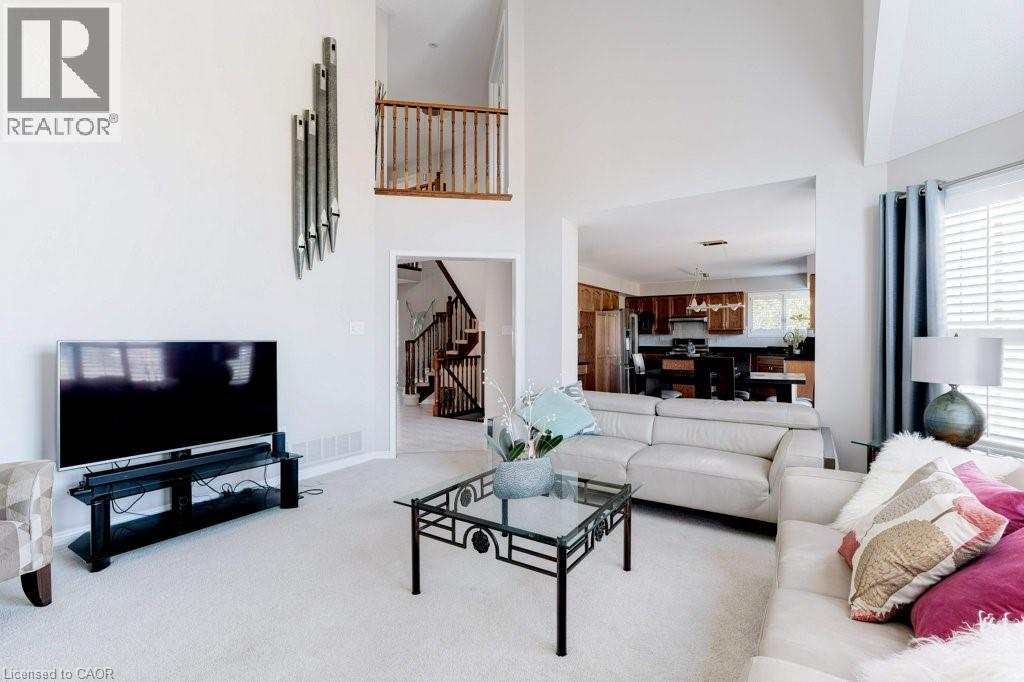 2109 Berwick Drive, Burlington, Ontario  L7M 4B3 - Photo 6 - 40772937