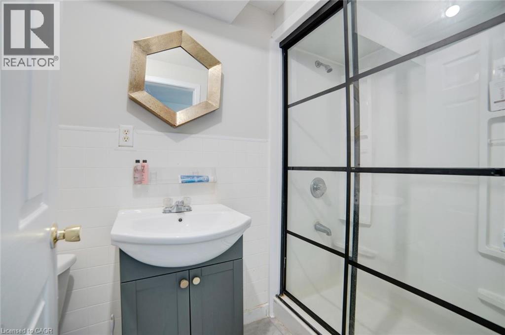 56 Verona Street, Kitchener, Ontario  N2R 1T9 - Photo 37 - 40772785
