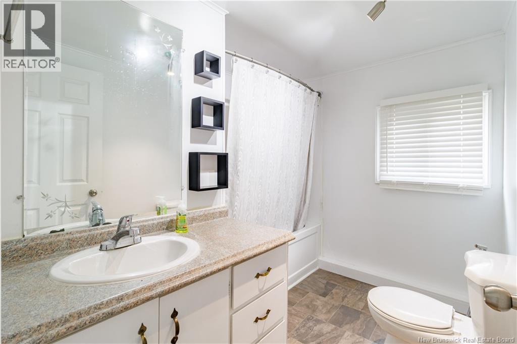 166 Evergreen Street, Fredericton, New Brunswick  E3B 6N5 - Photo 10 - NB127140