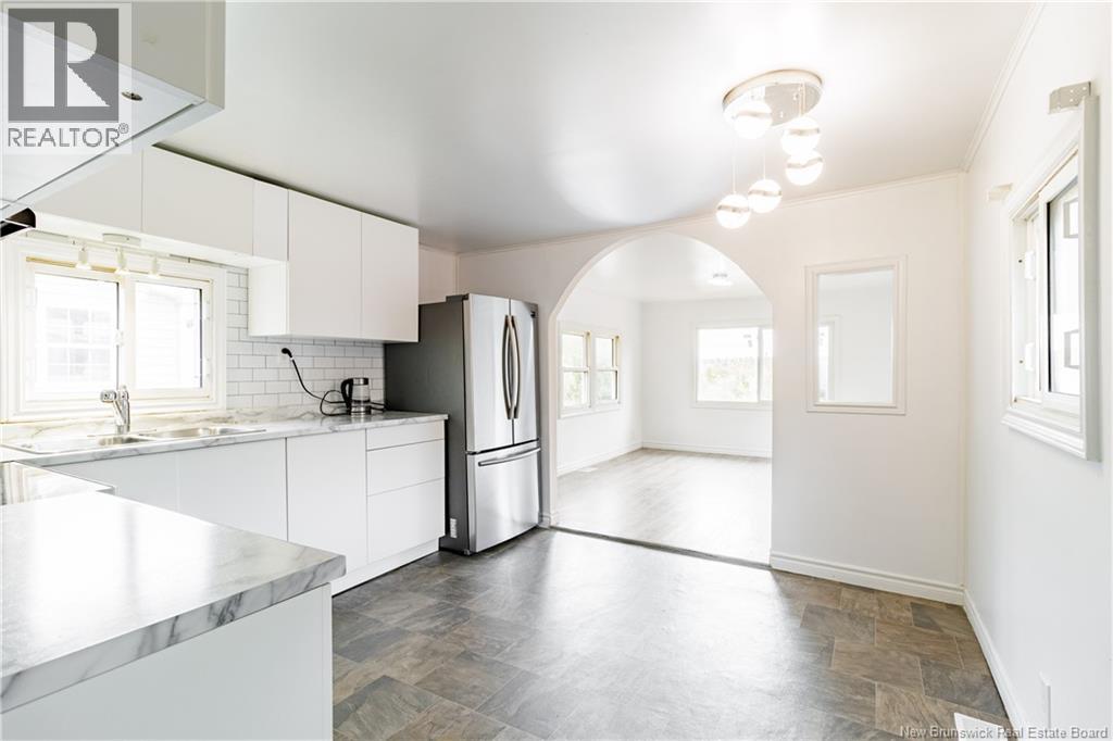 166 Evergreen Street, Fredericton, New Brunswick  E3B 6N5 - Photo 6 - NB127140