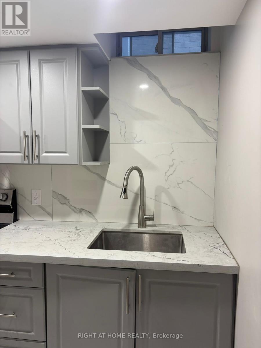 Unknown Address, ,     - Photo 11 - N12427980