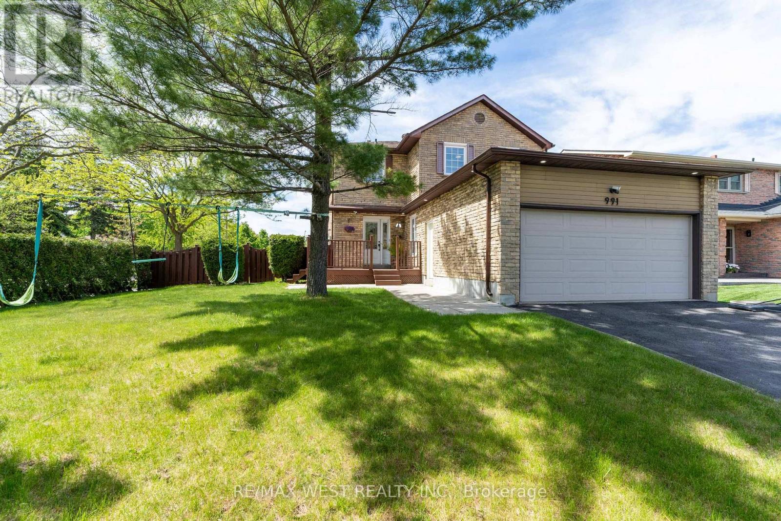 991 Mannington Lane, Mississauga, Ontario  L4W 3X6 - Photo 3 - W12427978
