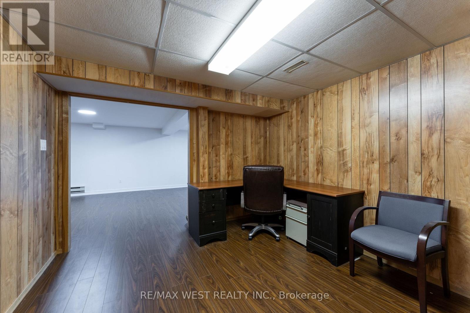991 Mannington Lane, Mississauga, Ontario  L4W 3X6 - Photo 32 - W12427978