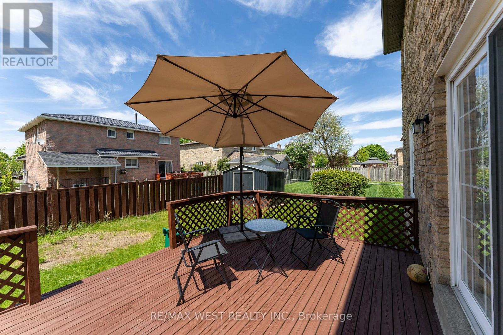 991 Mannington Lane, Mississauga, Ontario  L4W 3X6 - Photo 40 - W12427978