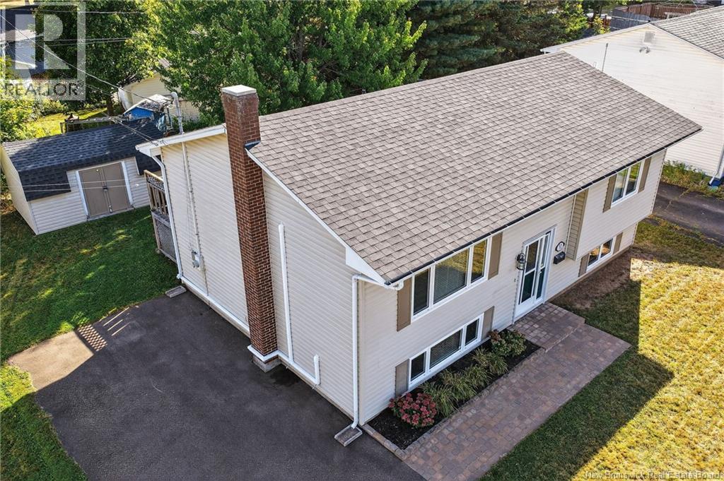 51 Autumn Terrace, Moncton, New Brunswick  E1C 8X5 - Photo 3 - NB127215