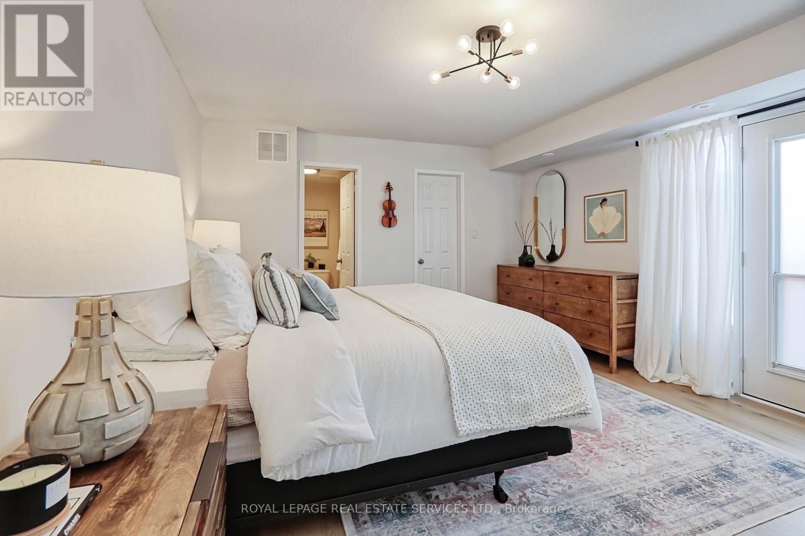 113 - 40 Merchant Lane, Toronto, Ontario  M6P 4J6 - Photo 17 - C12428002
