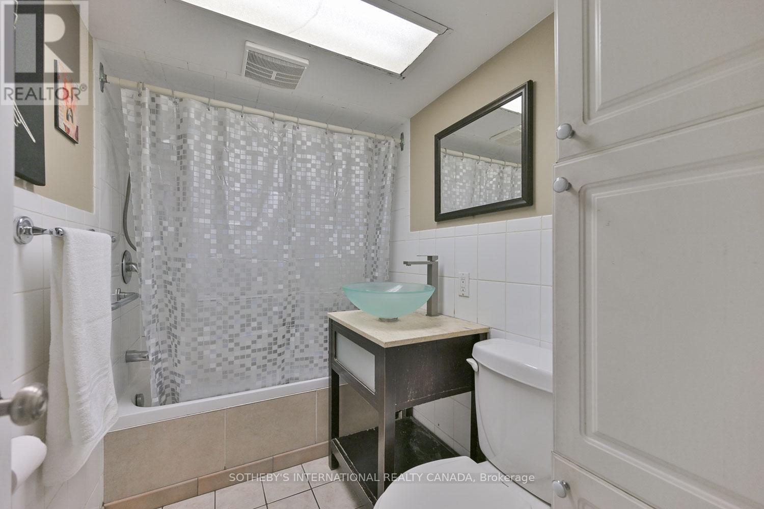 278 Clinton Street, Toronto, Ontario  M6G 2Y6 - Photo 27 - C12428005