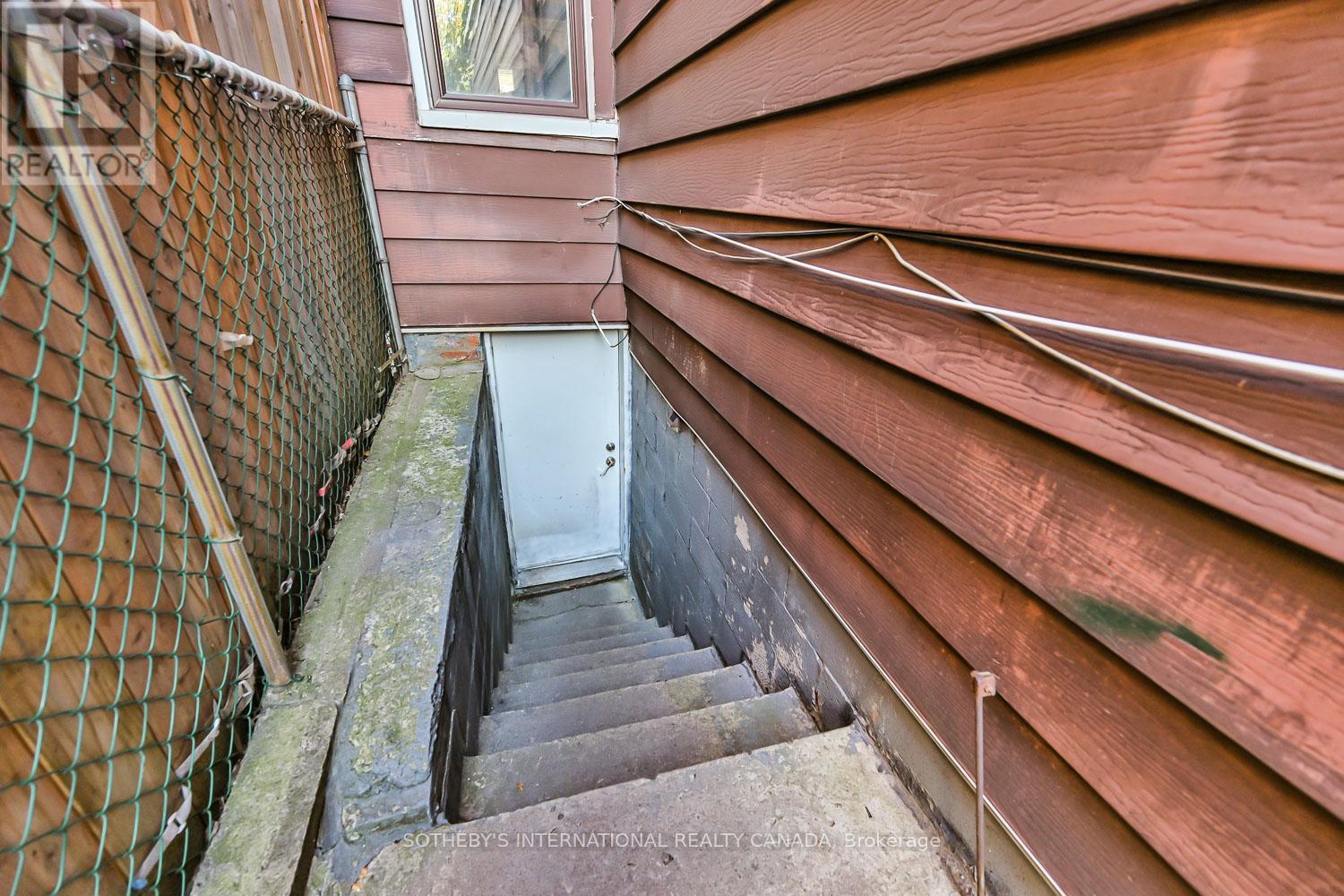 278 Clinton Street, Toronto, Ontario  M6G 2Y6 - Photo 28 - C12428005