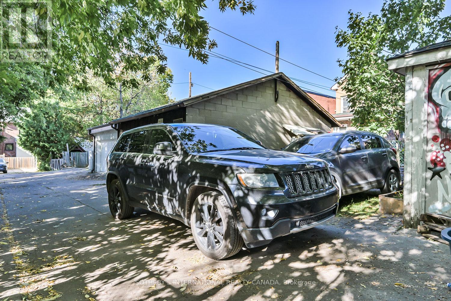 278 Clinton Street, Toronto, Ontario  M6G 2Y6 - Photo 33 - C12428005