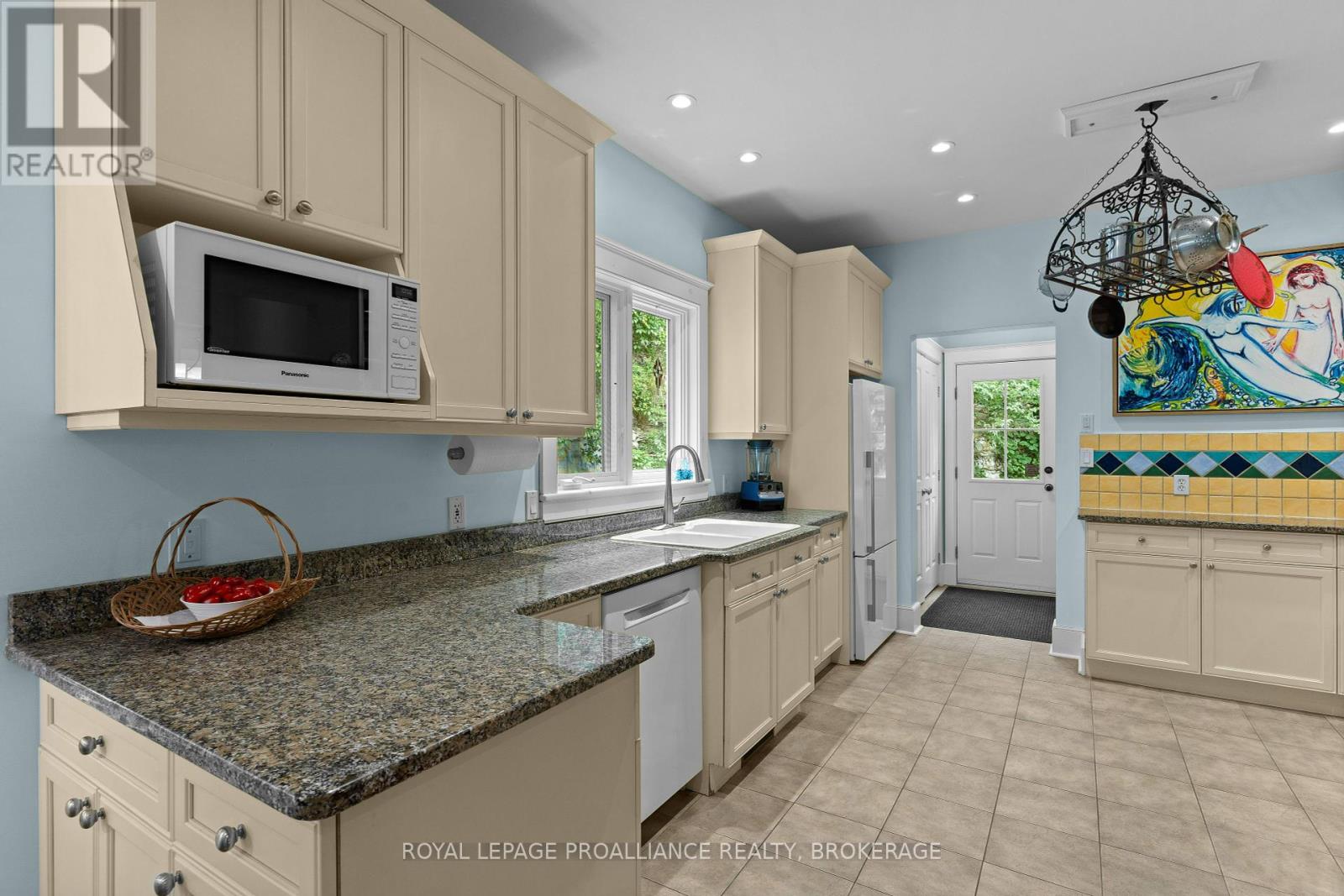 222 Green Bay Road, Kingston, Ontario  K7K 7C4 - Photo 16 - X12428058