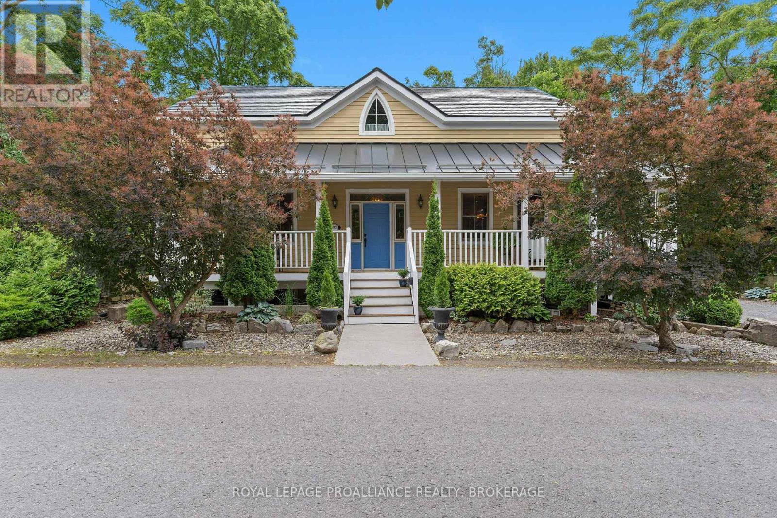 222 Green Bay Road, Kingston, Ontario  K7K 7C4 - Photo 3 - X12428058