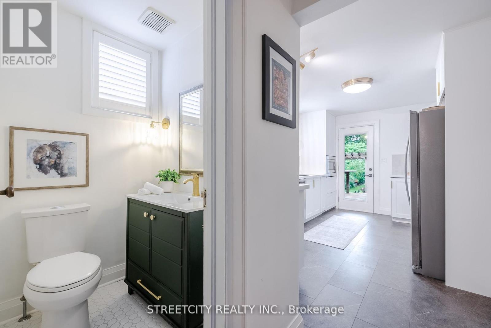 931 Waterloo Street, London East, Ontario  N6A 3X2 - Photo 20 - X12428028
