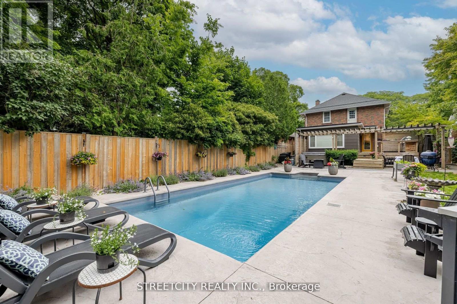 931 Waterloo Street, London East, Ontario  N6A 3X2 - Photo 43 - X12428028