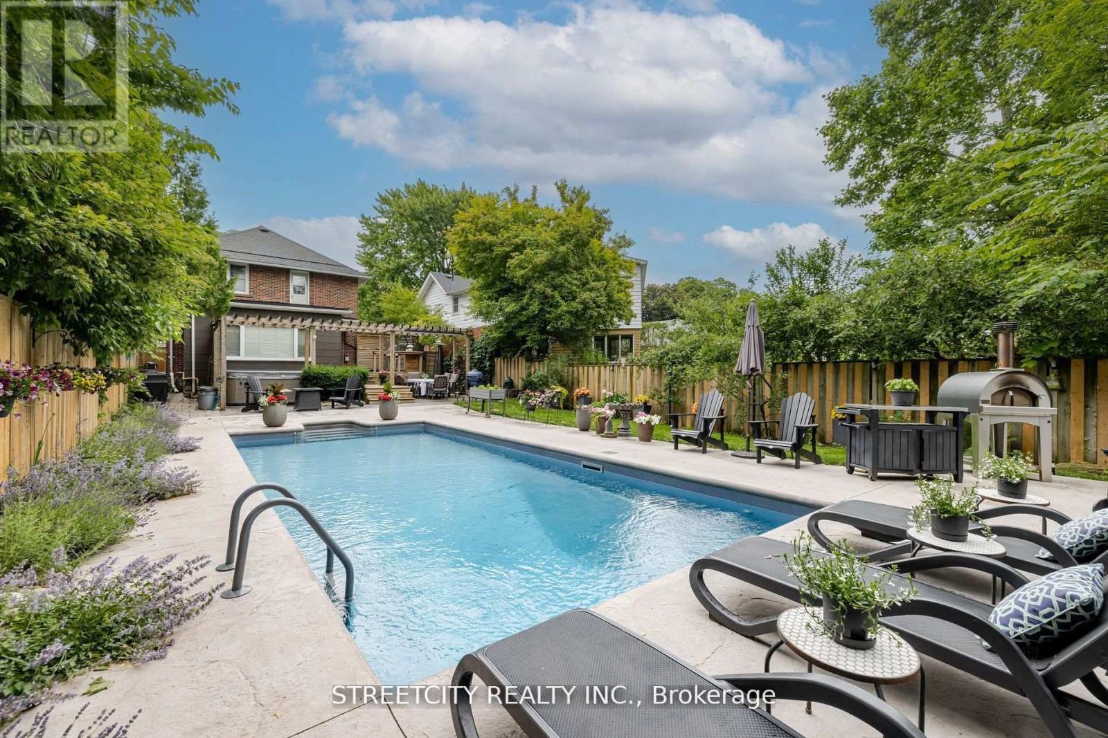 931 Waterloo Street, London East, Ontario  N6A 3X2 - Photo 44 - X12428028