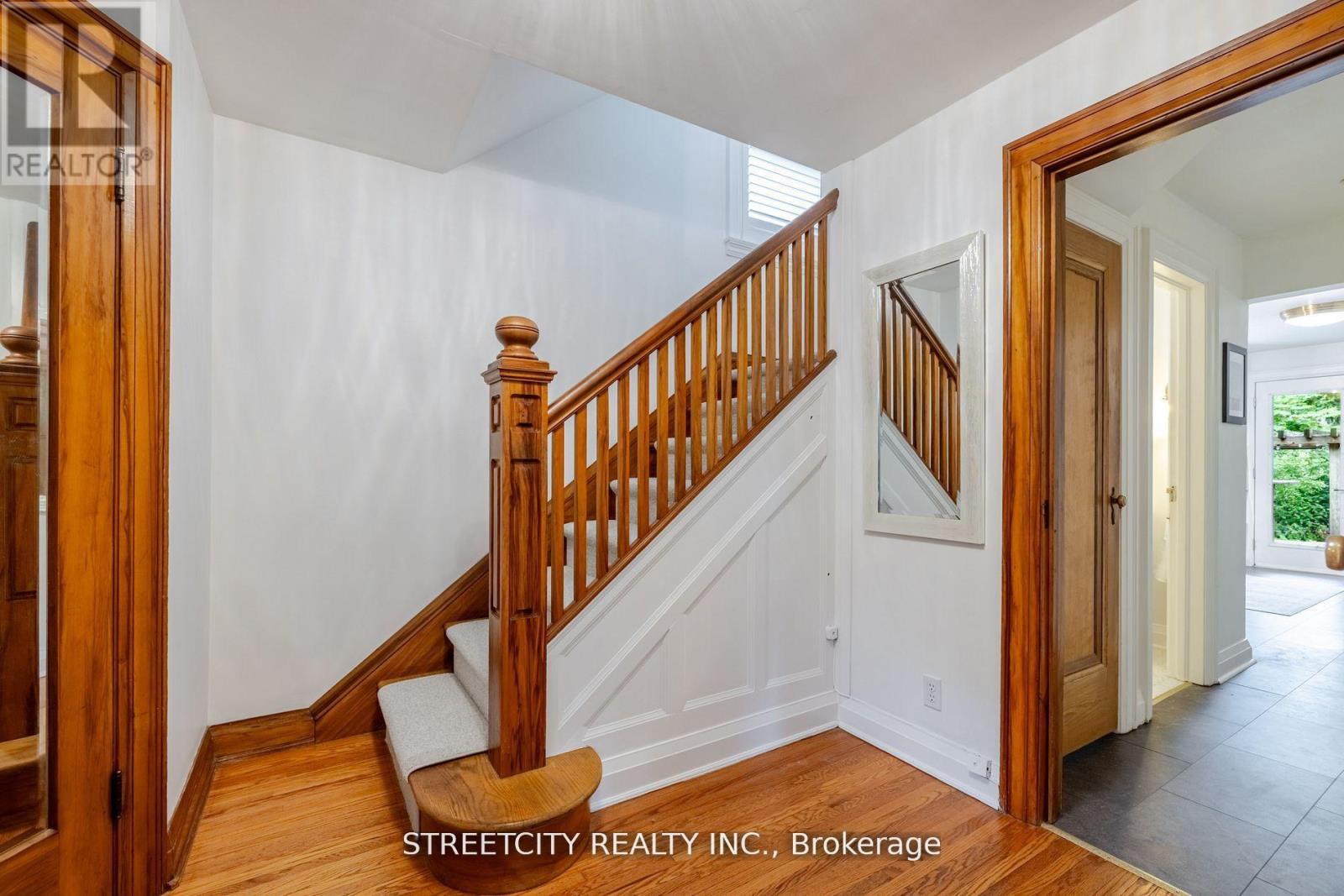 931 Waterloo Street, London East, Ontario  N6A 3X2 - Photo 6 - X12428028