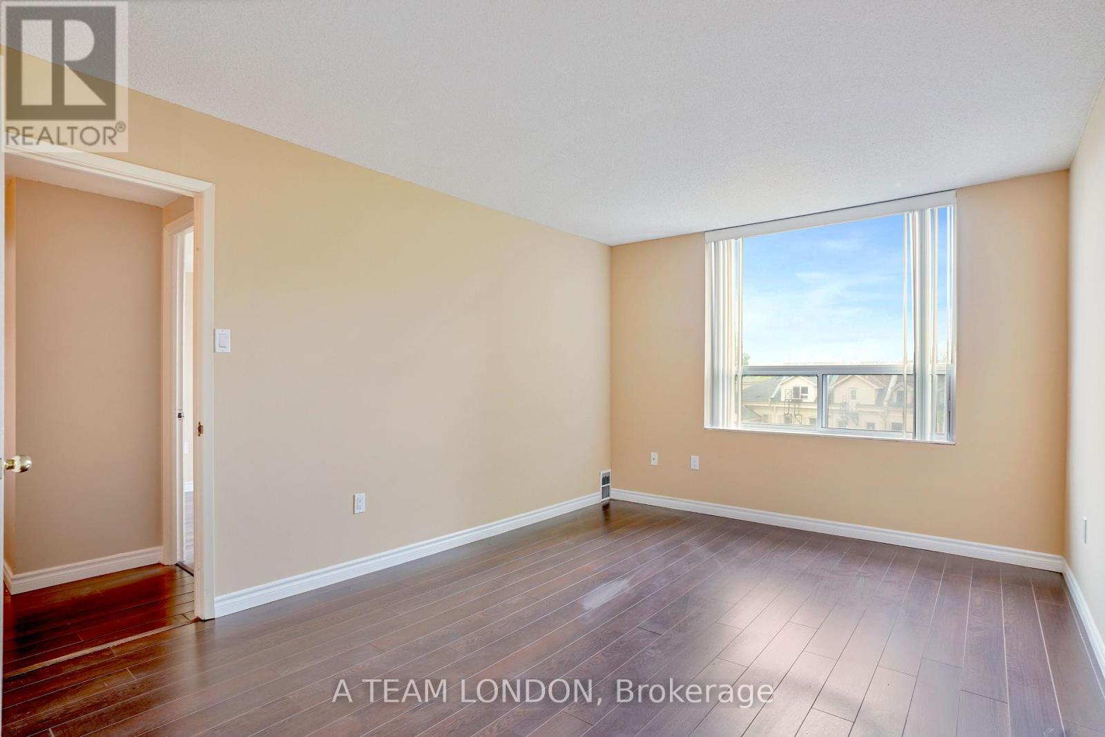 407 - 155 Kent Street, London East, Ontario  N6A 5N7 - Photo 23 - X12428045