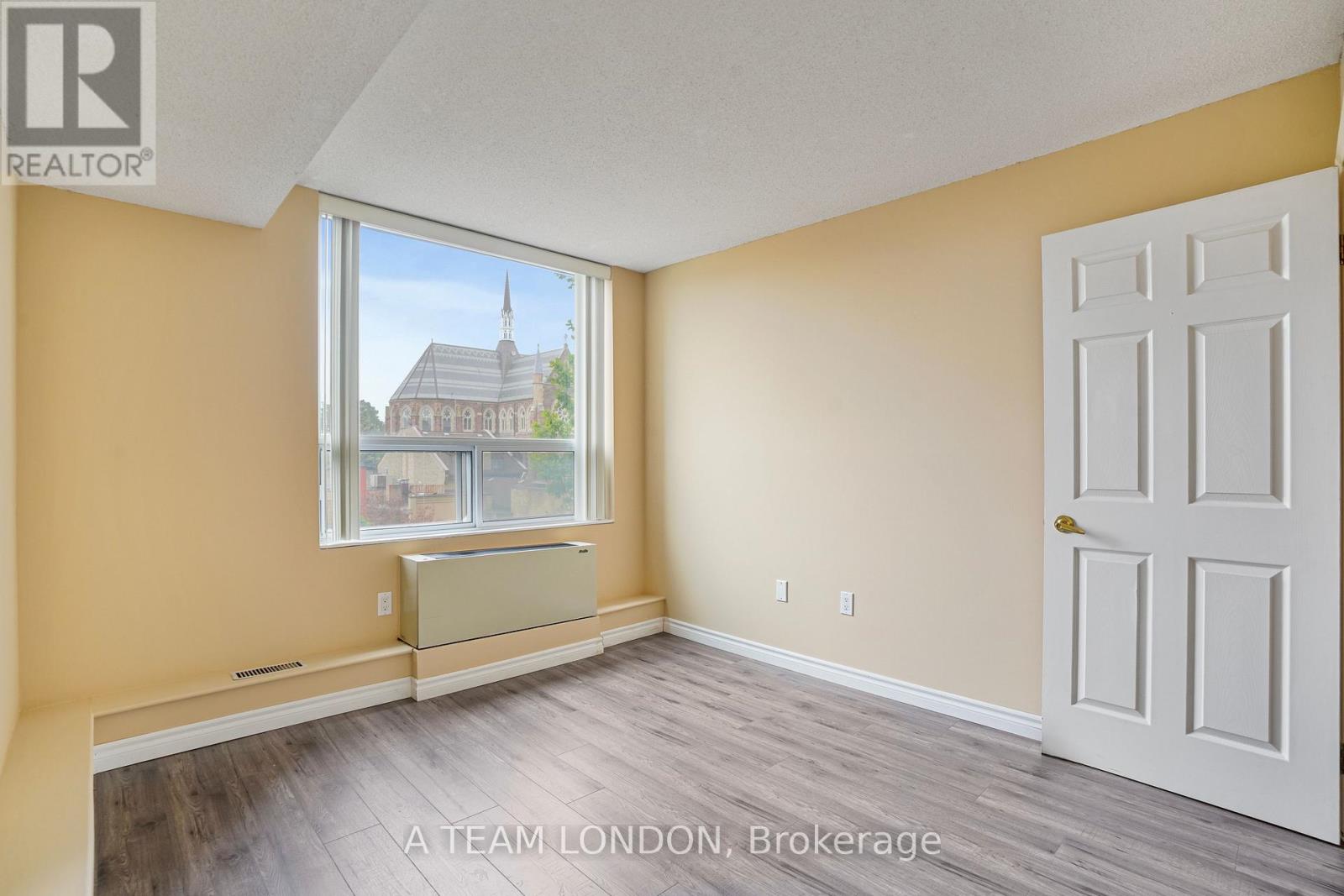 407 - 155 Kent Street, London East, Ontario  N6A 5N7 - Photo 27 - X12428045