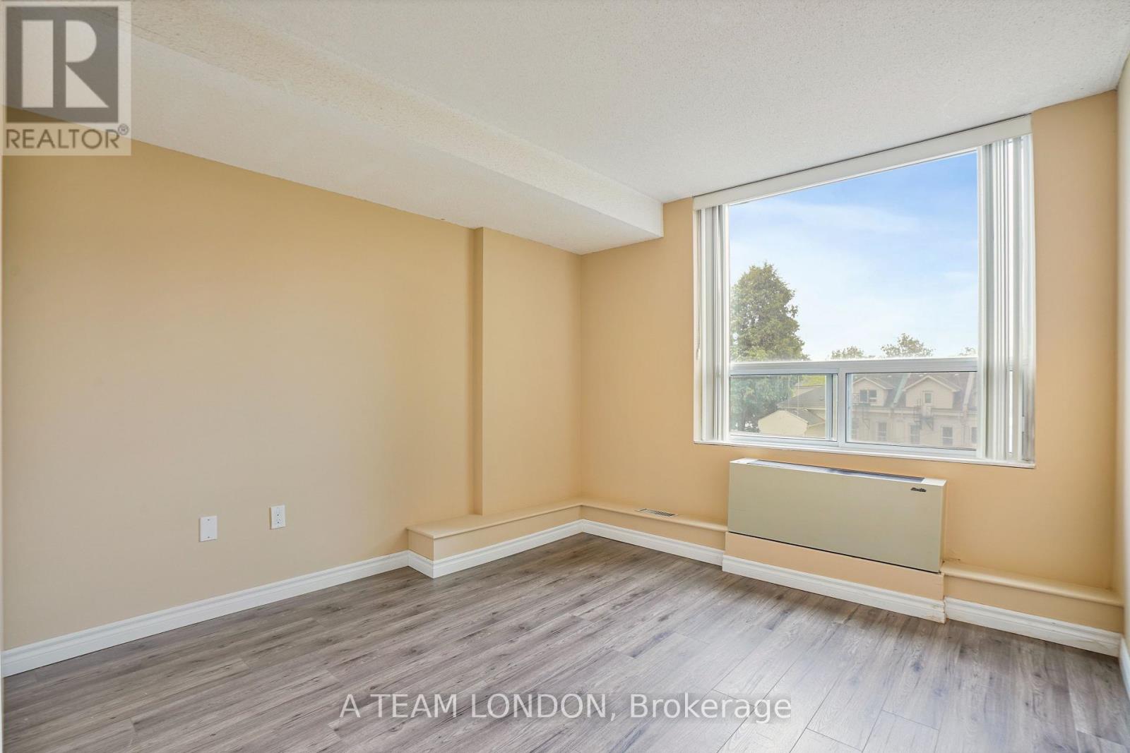 407 - 155 Kent Street, London East, Ontario  N6A 5N7 - Photo 28 - X12428045