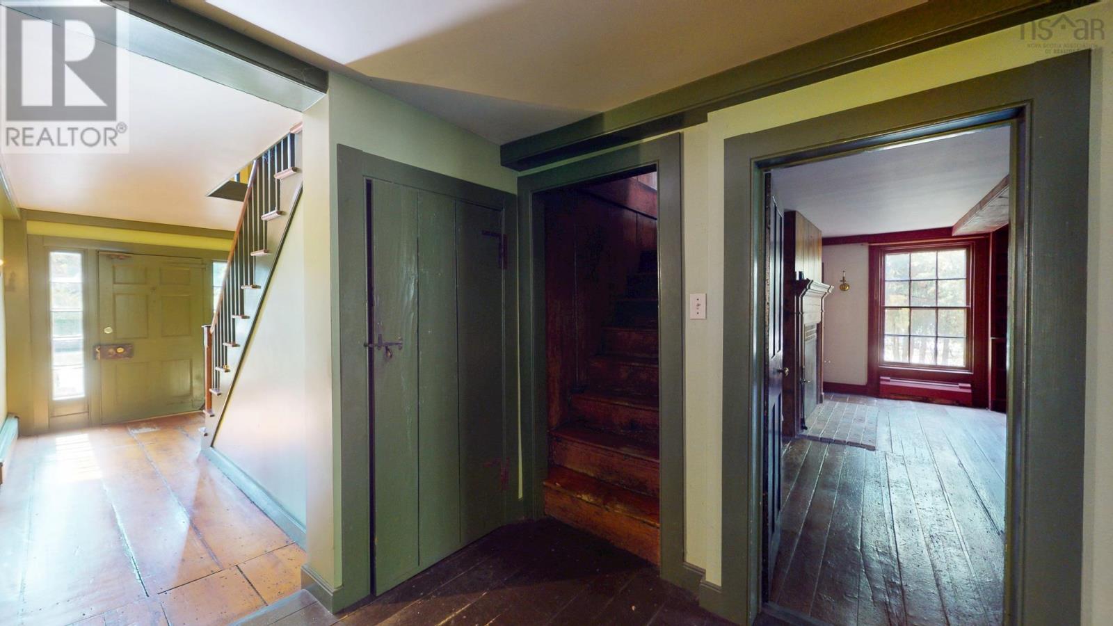 654 Main Street, Wolfville, Nova Scotia  B4P 1E8 - Photo 10 - 202524408