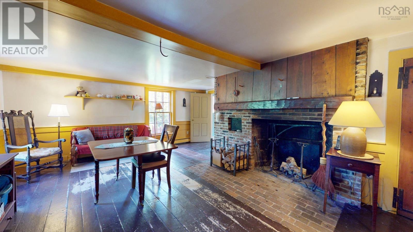 654 Main Street, Wolfville, Nova Scotia  B4P 1E8 - Photo 12 - 202524408