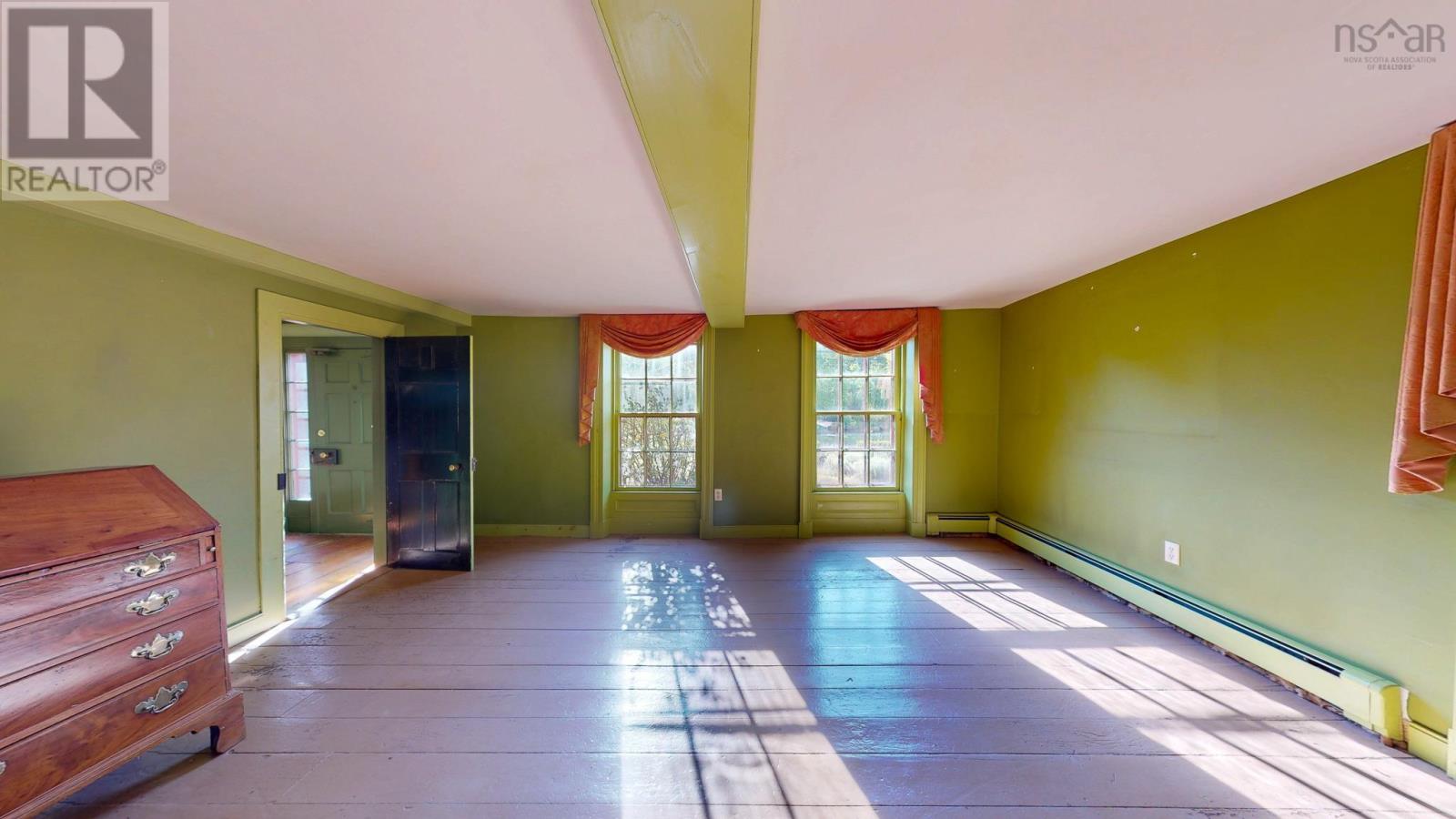 654 Main Street, Wolfville, Nova Scotia  B4P 1E8 - Photo 7 - 202524408