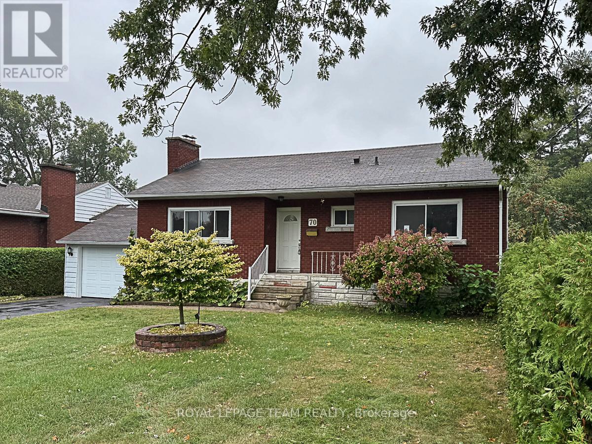 70 CROWNHILL STREET, ottawa, Ontario