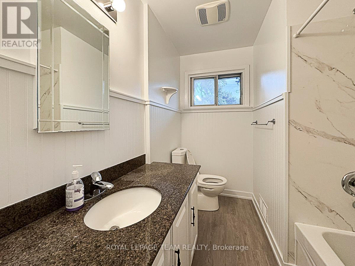 70 Crownhill Street, Ottawa, Ontario  K1J 7K8 - Photo 10 - X12428016