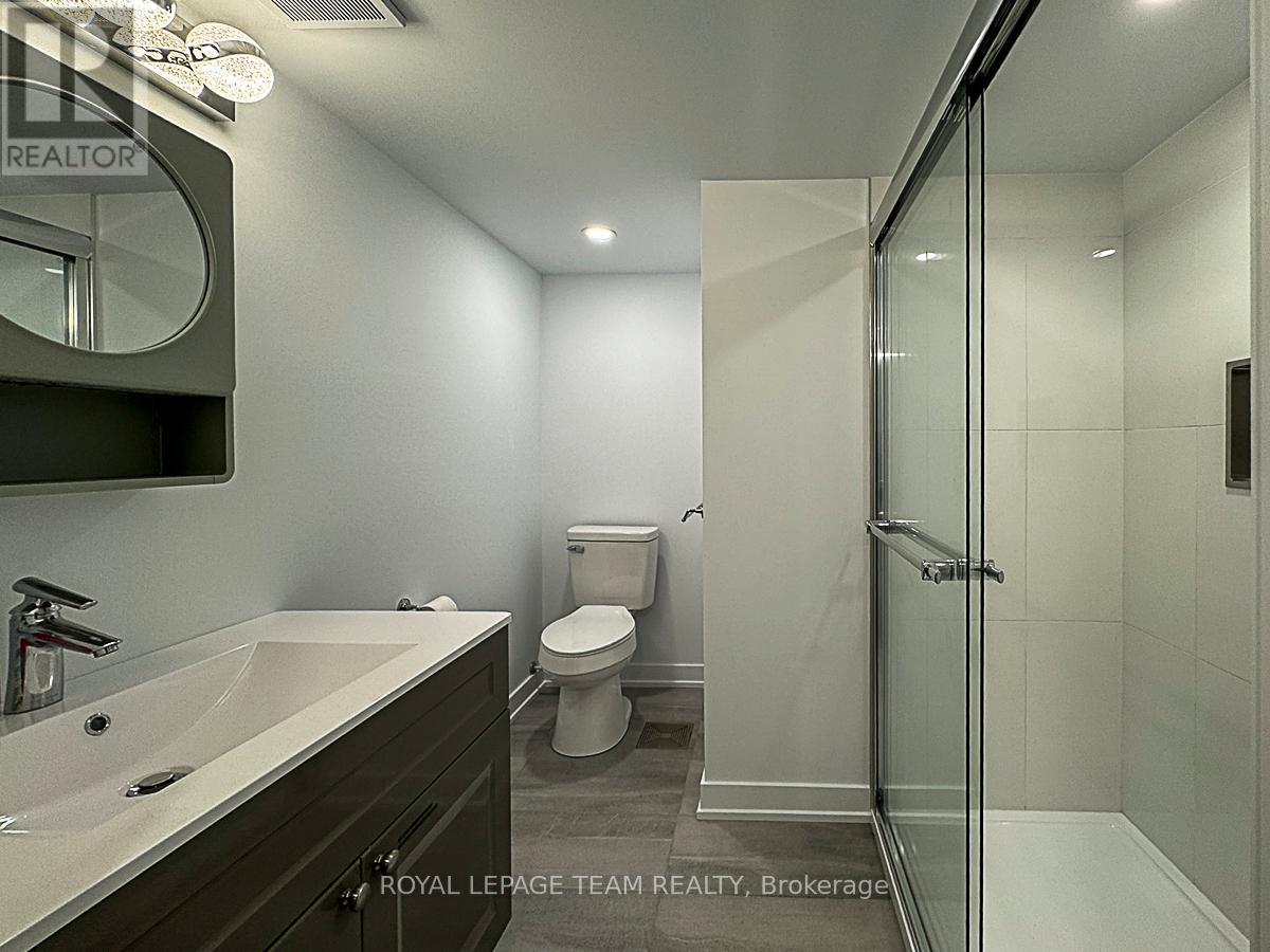 70 Crownhill Street, Ottawa, Ontario  K1J 7K8 - Photo 20 - X12428016