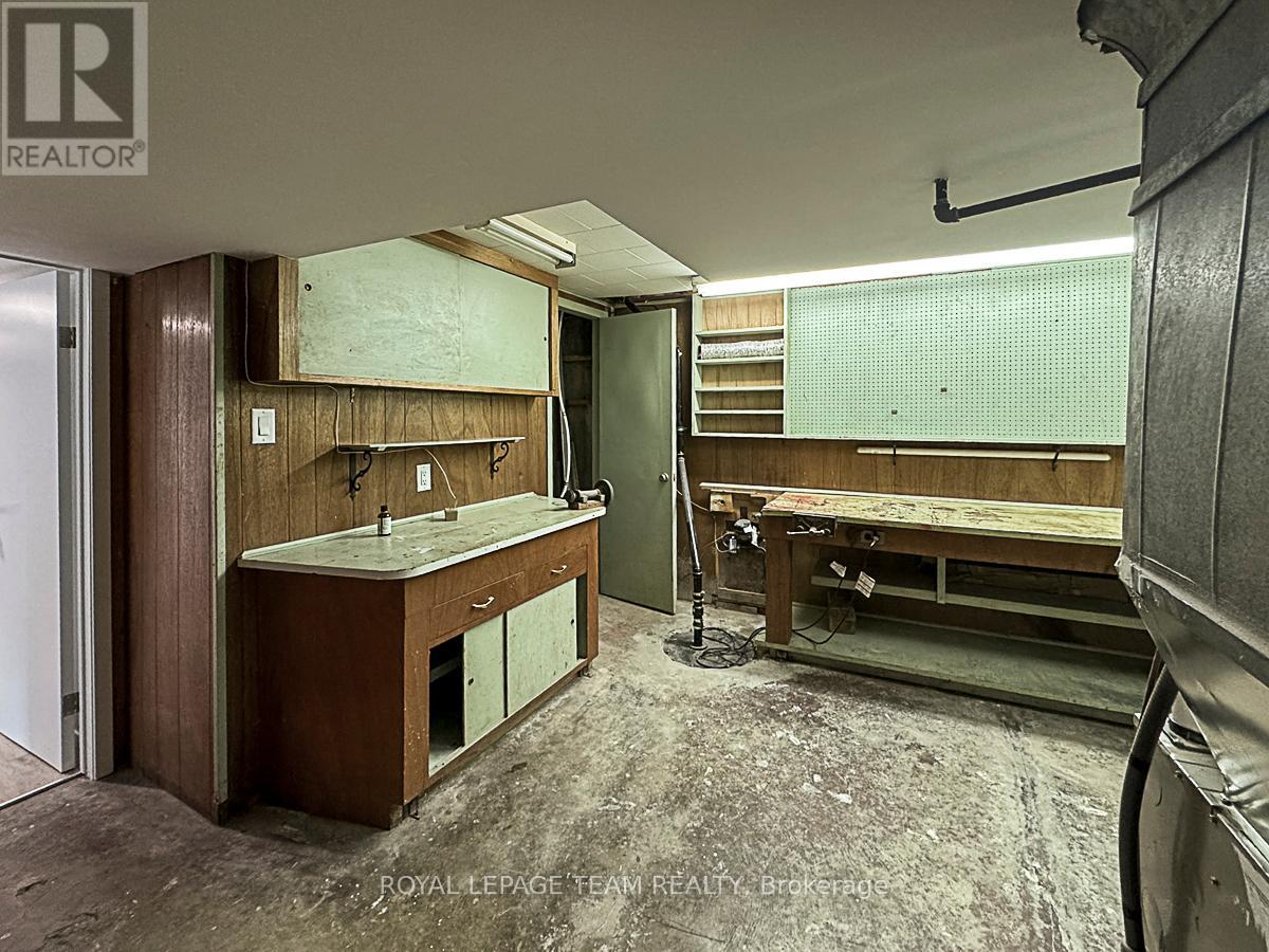 70 Crownhill Street, Ottawa, Ontario  K1J 7K8 - Photo 24 - X12428016