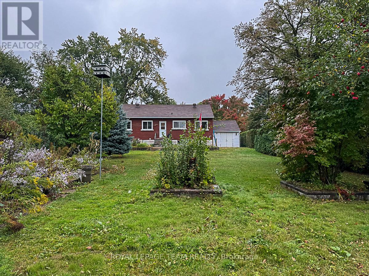 70 Crownhill Street, Ottawa, Ontario  K1J 7K8 - Photo 26 - X12428016