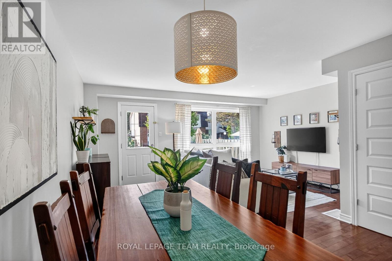 1e Seyton Drive, Ottawa, Ontario  K2H 8Y5 - Photo 14 - X12428041