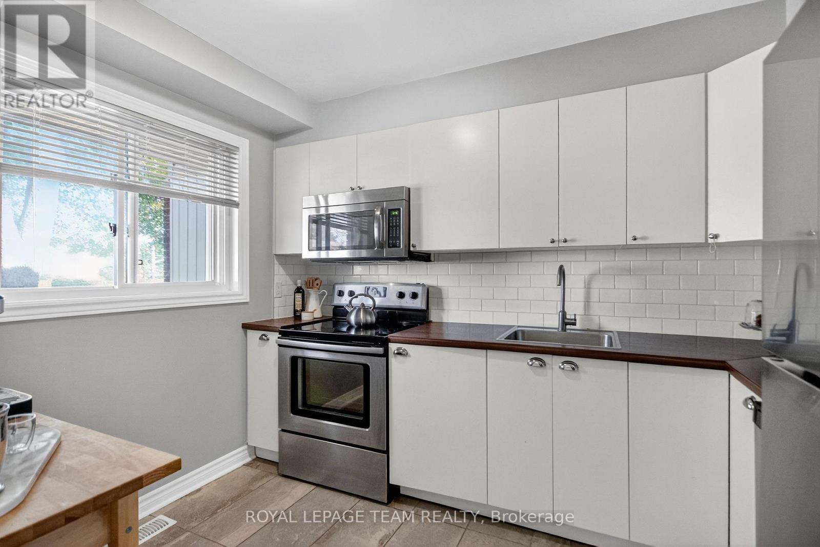 1e Seyton Drive, Ottawa, Ontario  K2H 8Y5 - Photo 18 - X12428041