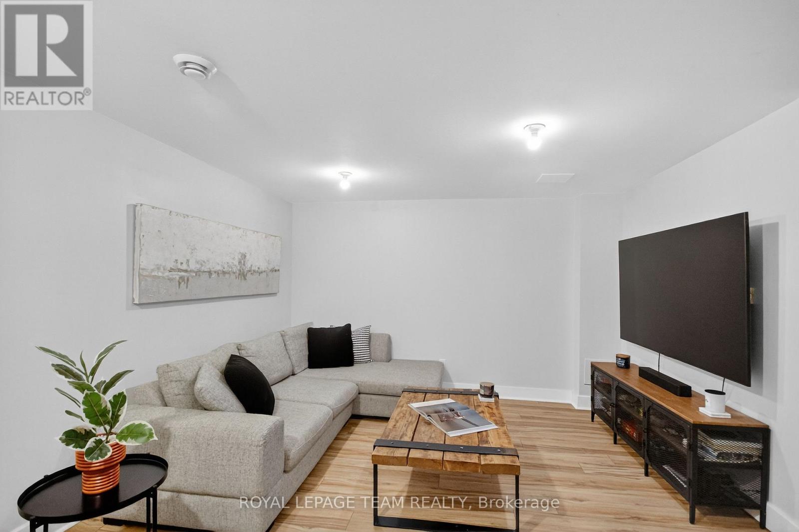 1e Seyton Drive, Ottawa, Ontario  K2H 8Y5 - Photo 38 - X12428041