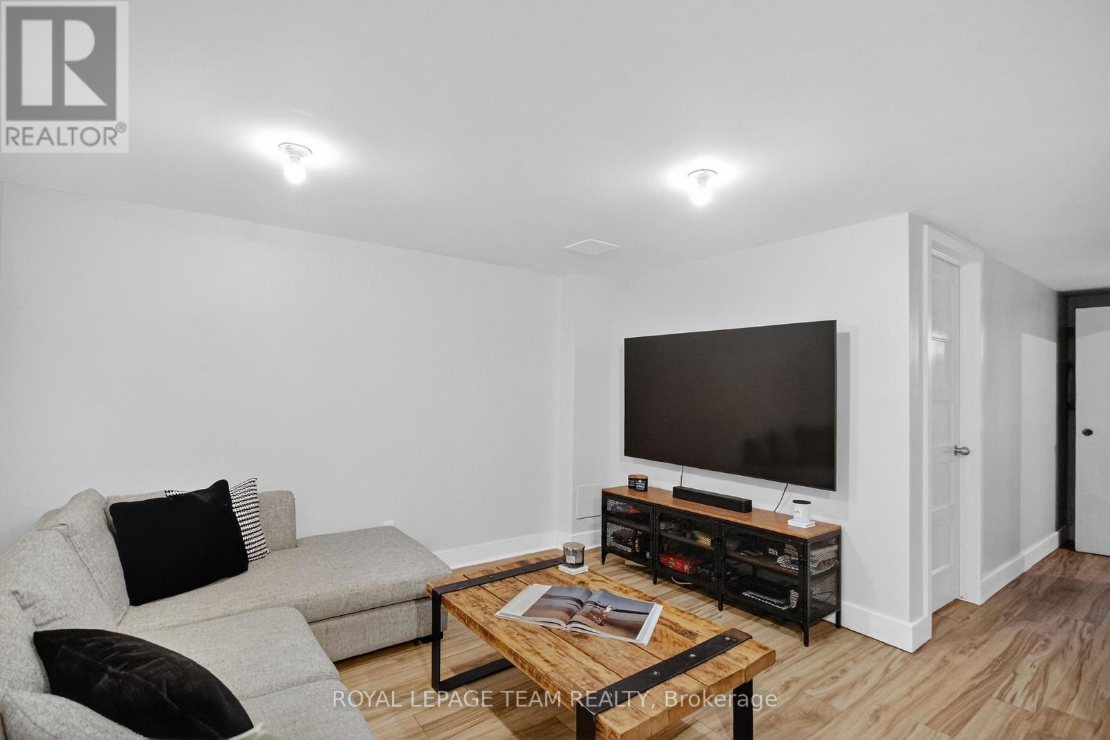 1e Seyton Drive, Ottawa, Ontario  K2H 8Y5 - Photo 42 - X12428041