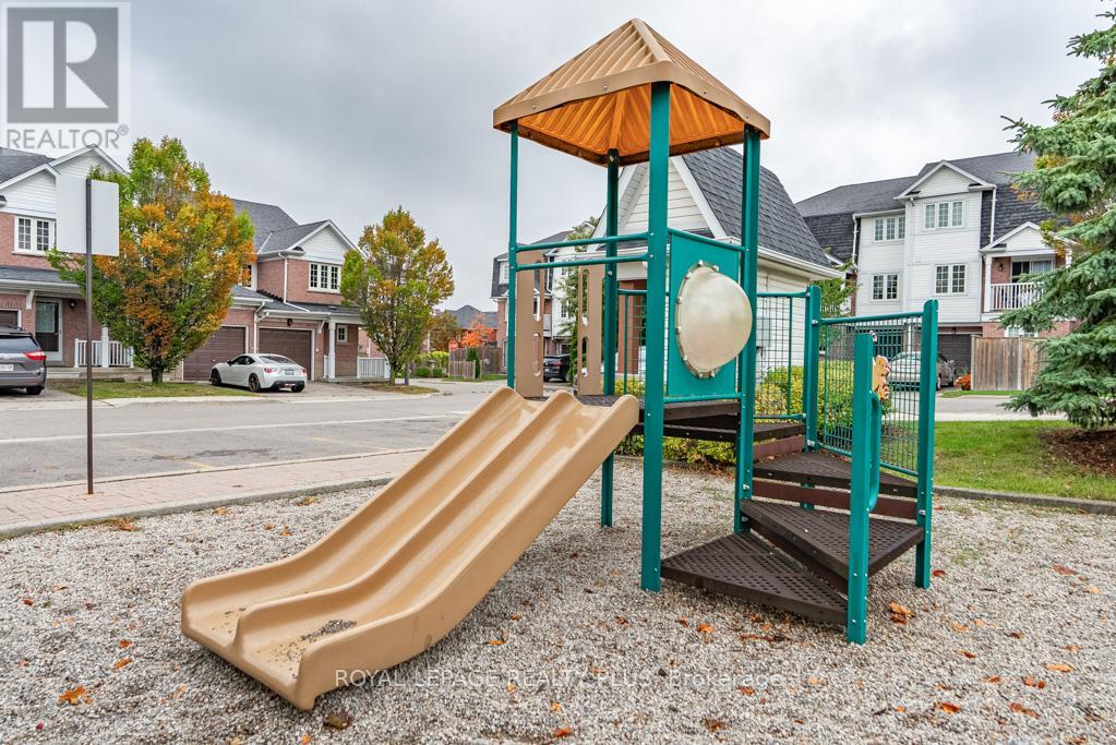 69 - 6830 Meadowvale Town Centre, Mississauga, Ontario  L5N 7T5 - Photo 30 - W12427409