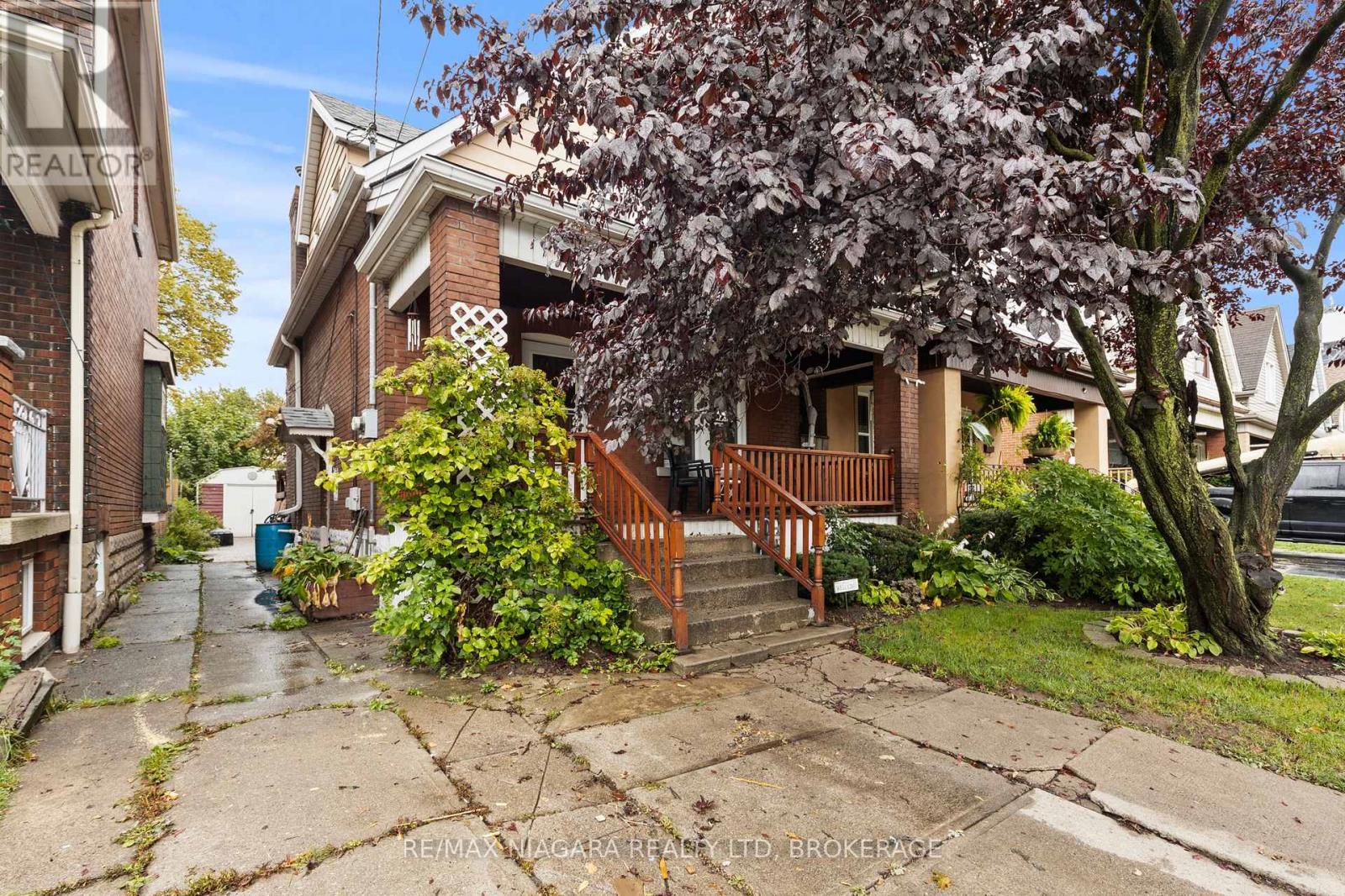 154 Melrose Avenue N, Hamilton (Stipley), Ontario  L8L 6X6 - Photo 1 - X12428059