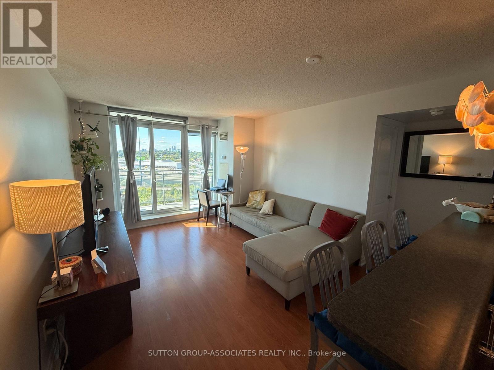1204 - 2121 Lake Shore Boulevard W, Toronto, Ontario  M8V 4E9 - Photo 2 - W12427998