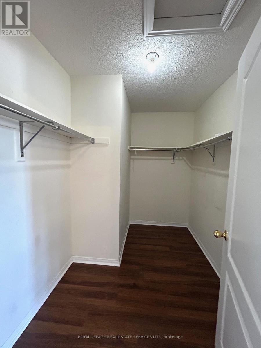 4908 Long Acre Drive, Mississauga, Ontario  L5M 7L1 - Photo 19 - W12428006