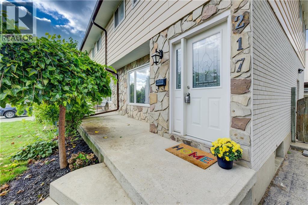 217 Southwood Drive, Cambridge, Ontario  N1S 3S3 - Photo 2 - 40768892