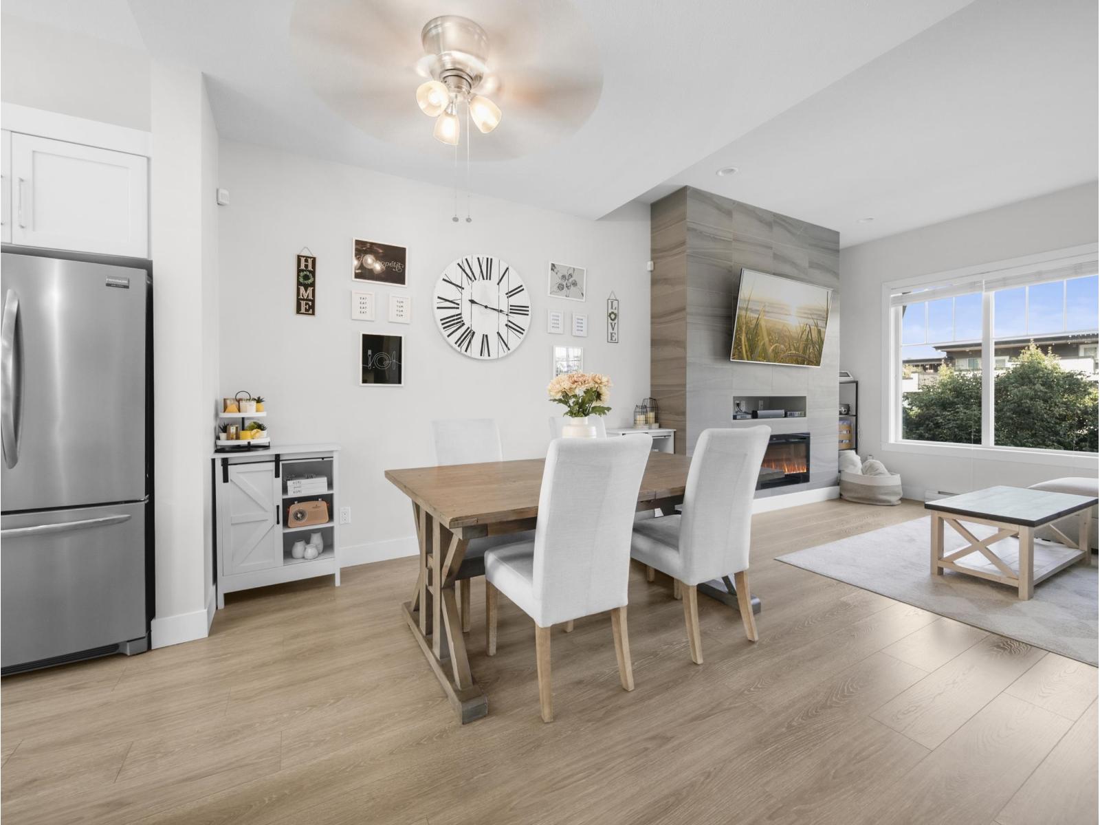 2 2855 158 STREET, Surrey, British Columbia