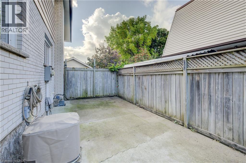 217 Southwood Drive, Cambridge, Ontario  N1S 3S3 - Photo 32 - 40768892