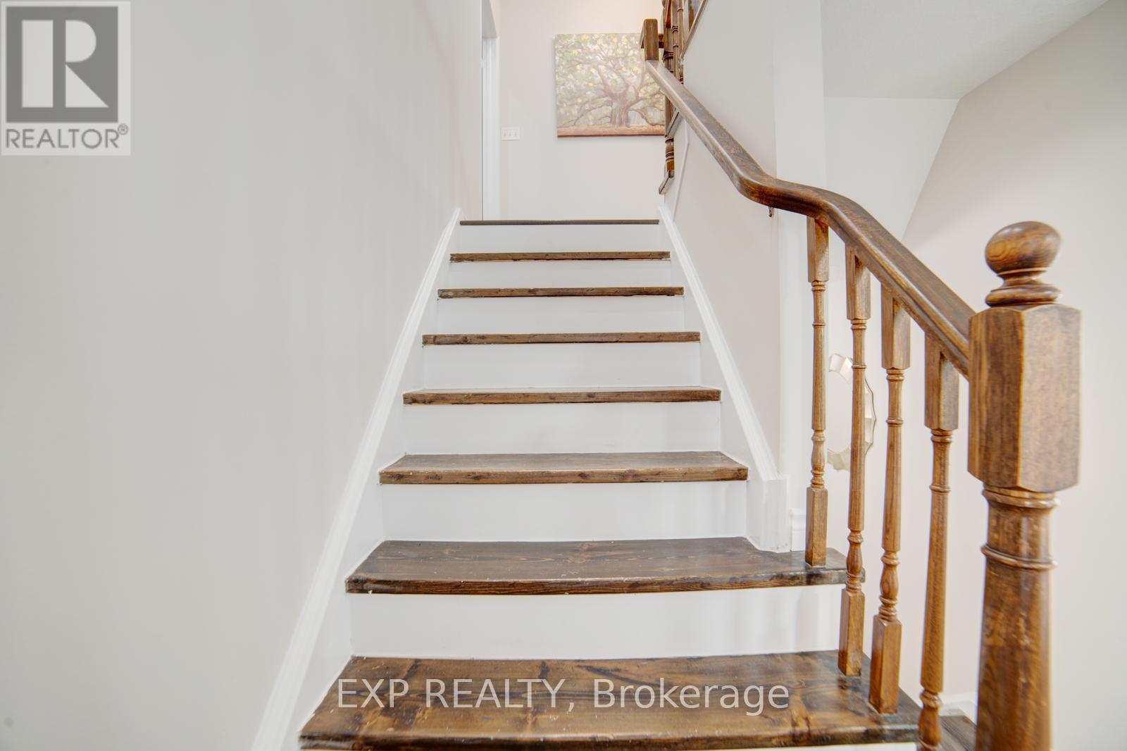 56 Verona Street, Kitchener, Ontario  N2R 1T9 - Photo 18 - X12428007