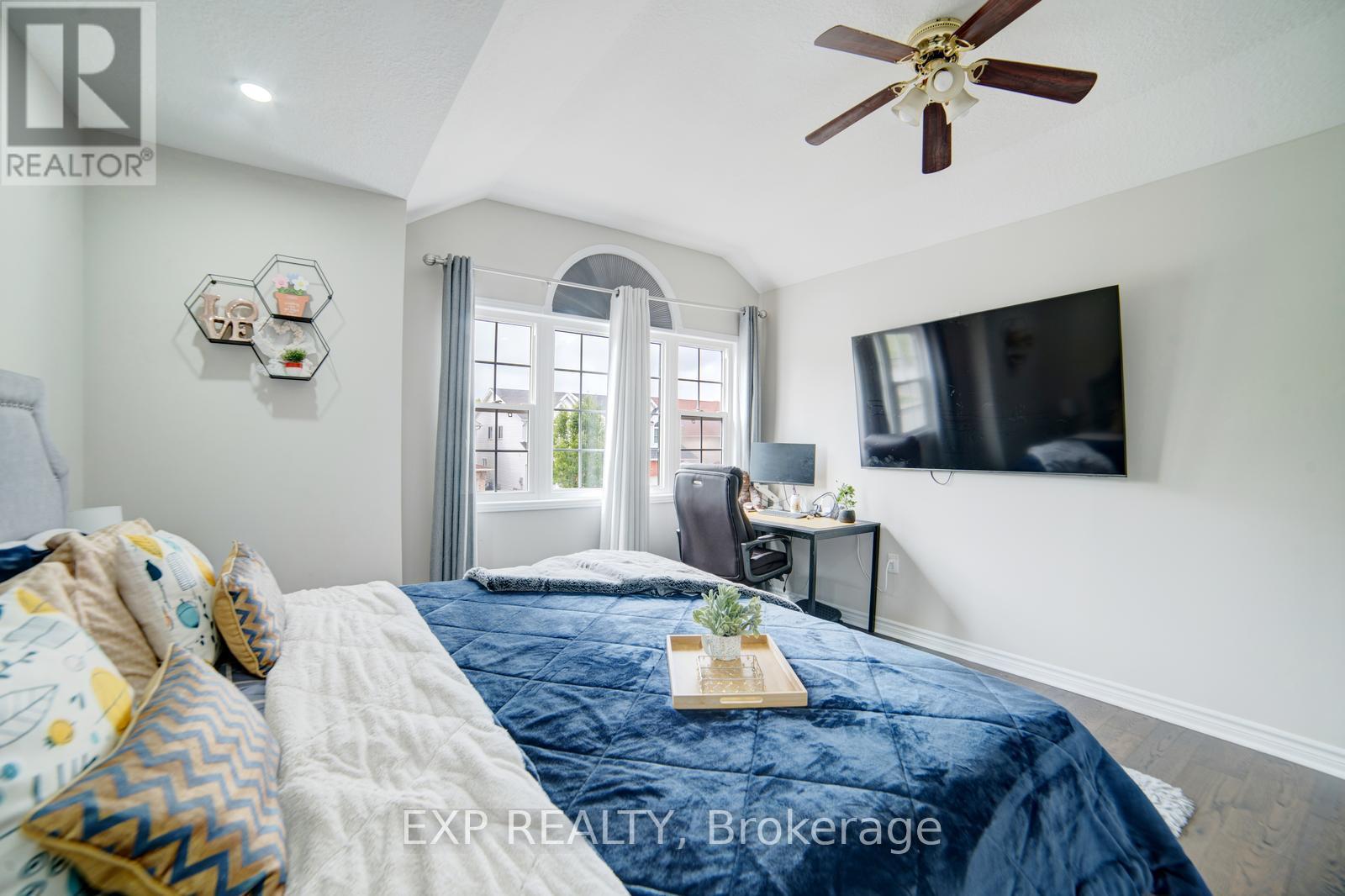 56 Verona Street, Kitchener, Ontario  N2R 1T9 - Photo 22 - X12428007