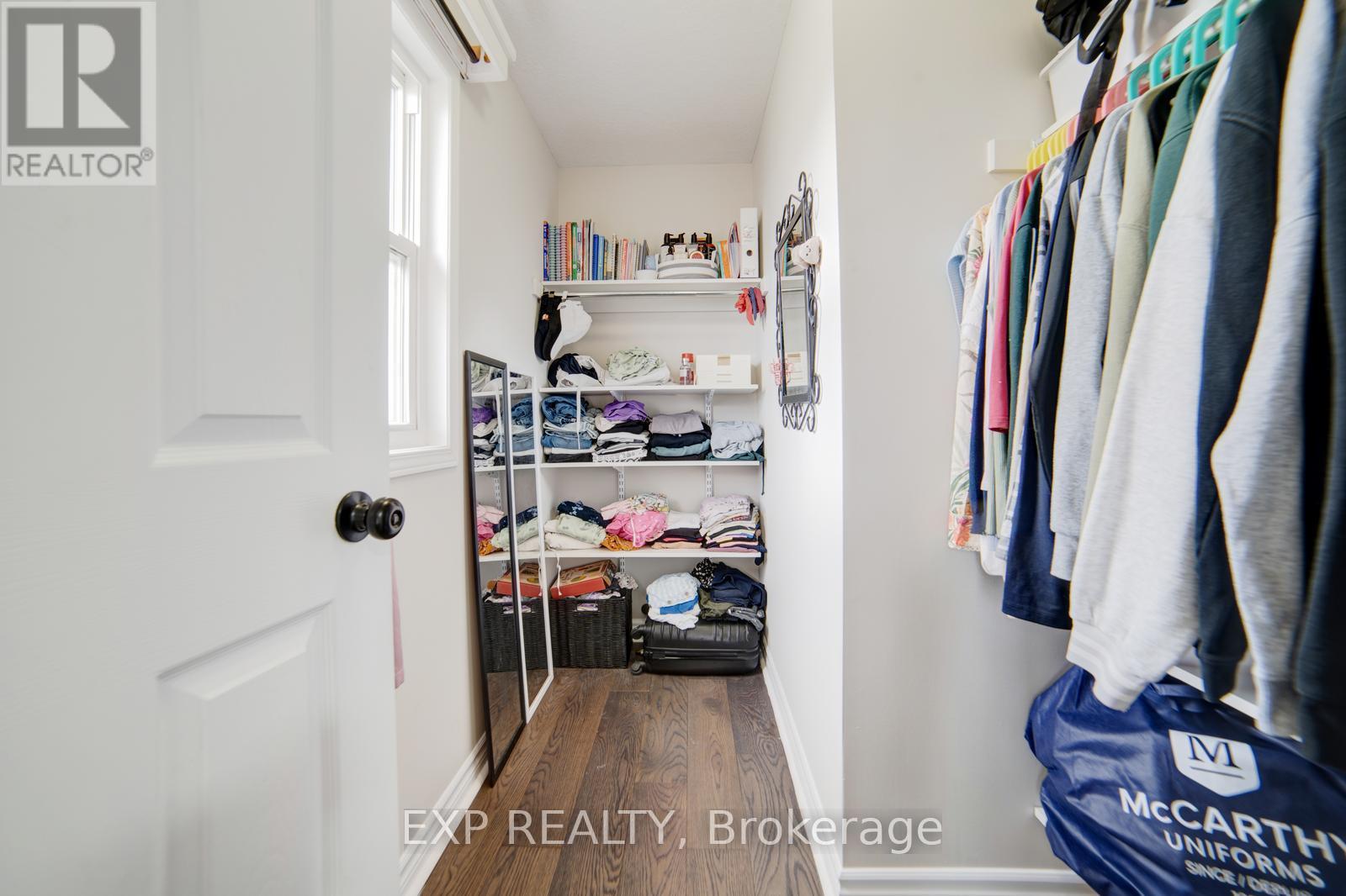 56 Verona Street, Kitchener, Ontario  N2R 1T9 - Photo 26 - X12428007