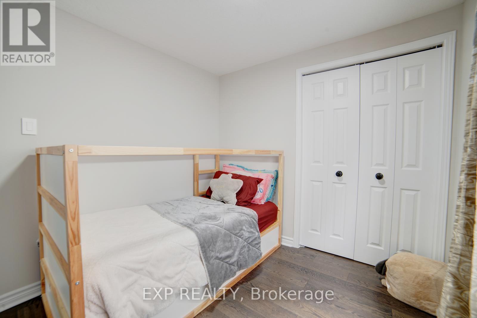 56 Verona Street, Kitchener, Ontario  N2R 1T9 - Photo 28 - X12428007